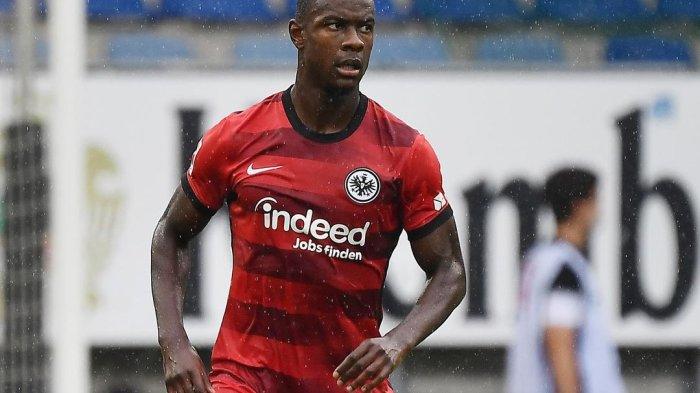 Evan-Ndicka-di-Eintracht-Frankfurt-16042023-2556428498