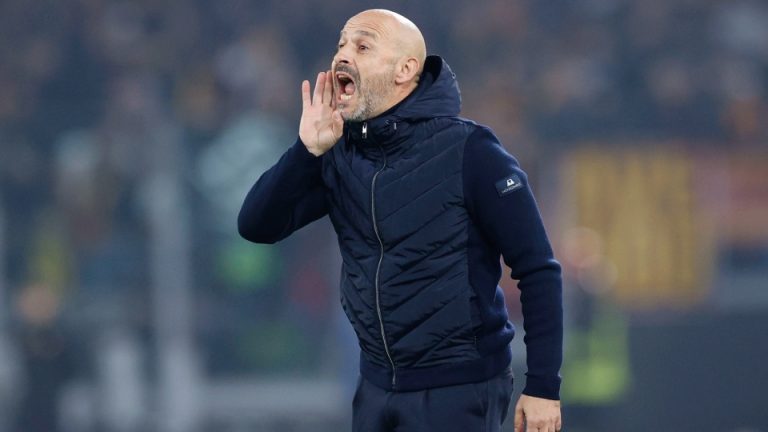 “Il tecnico Italiano lancia una promessa audace per la Champions League con il Bologna — ‘la nostra è una strategia infallibile, siamo più forti!’”