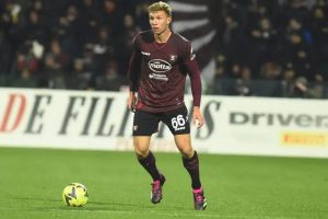💥 “Da Salerno a Verona: Il Colpo Lovato Fa Tremare la Serie A Dopo la Maxi-Cessione di Coppola!”