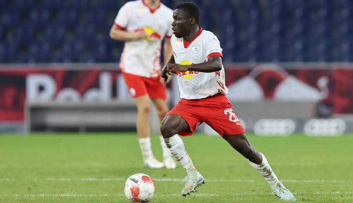🔵 OFFIZIELL: Soumaila Diabaté einigt sich mündlich mit AK Grazer – Salzburg verliert Mittelfeldjuwel an Bundesliga-Konkurrenten