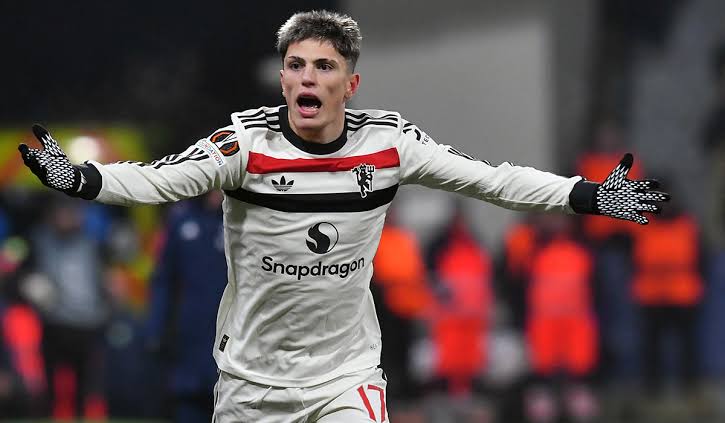 🚨 COUP DE THÉÂTRE ! Le prodige de Manchester United, Alejandro Garnacho, PRÊTÉ à Marseille pour une saison — Amorim impose une guerre totale pour une place !