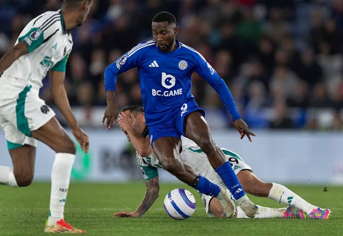 🔴⚪ MONACO en feu 🔥 ! Wilfred Ndidi signe – Hradecky ensuite ? Plongée dans la folle semaine de transferts de l’AS Monaco 🔥