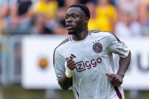 Rennes vise le buteur de l’Ajax Brian Brobbey après le départ de Kalimuendo
