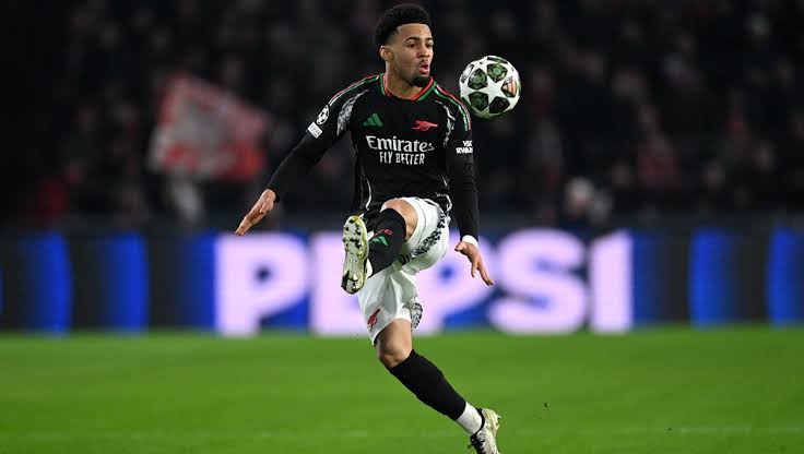 Arsenal-Wunderkind Ethan Nwaneri wechselt sensationell zum HSV: Wie Chelseas Ugochukwu-Entscheidung den Bundesliga-Transfer auslöste!