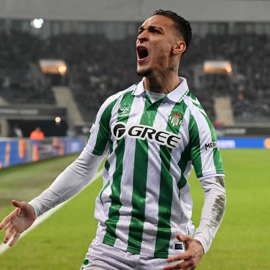 💥Los Glazer intentaron bloquear el fichaje de Antony – Esto es solo el comienzo, ‘¡Le hemos mostrado al mundo nuestro poder!’: CEO del Betis