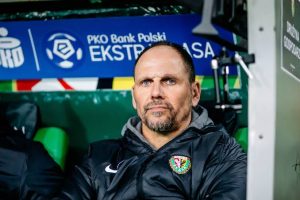 images - 2025-12-12T070155.443