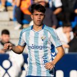 izan-merino-durante-un-partido-con-el-malaga-16-9-aspect-ratio-default-1042452_da39